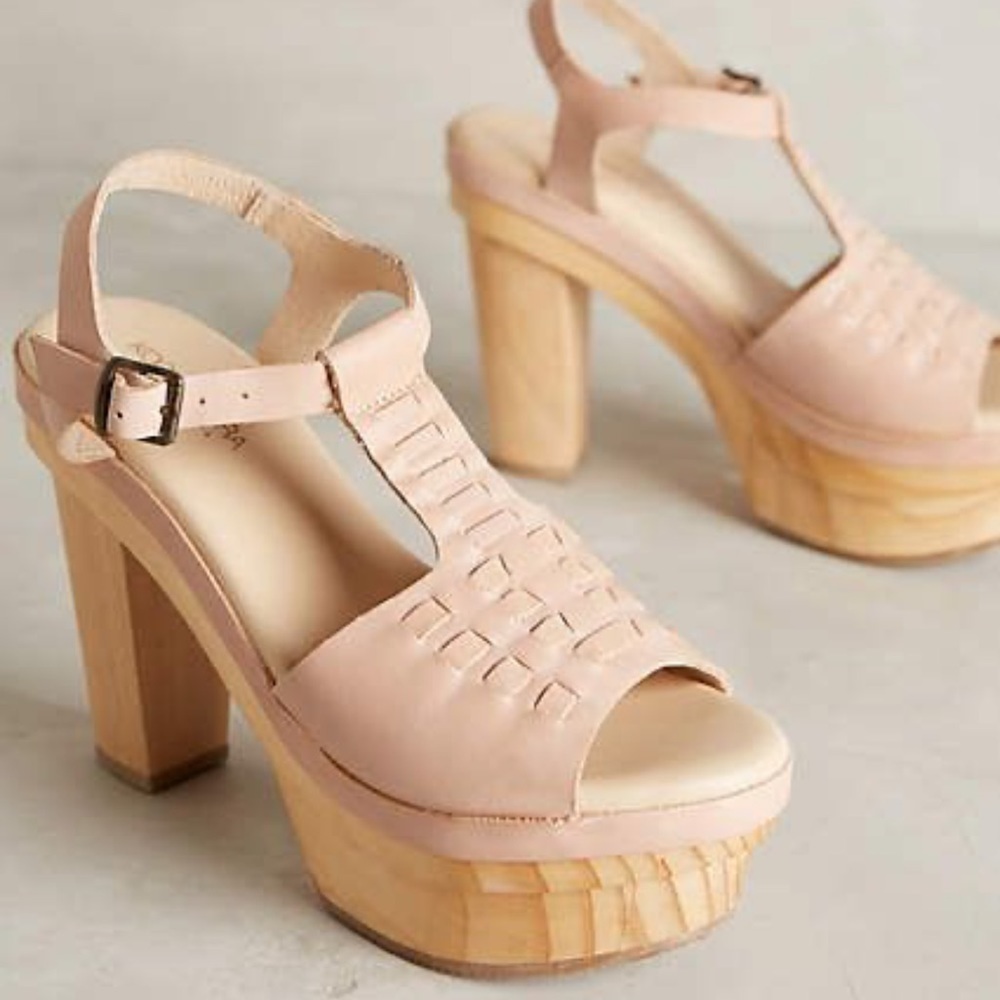 Anthro Koolaburra Willa Cream Leather Platform Sandals 9